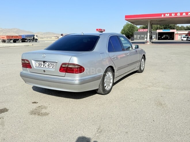 Mercedes E 220 d 2001, 409,000 km - 2.2 l - Bakı