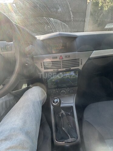 Opel Astra 2004, 223,000 km - 1.4 l - Bakı