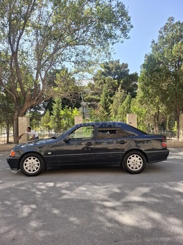 Mercedes C 200 1999, 410,000 km - 2.0 л - Sumqayıt