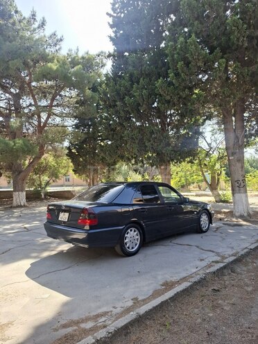 Mercedes C 200 1999, 410,000 km - 2.0 л - Sumqayıt