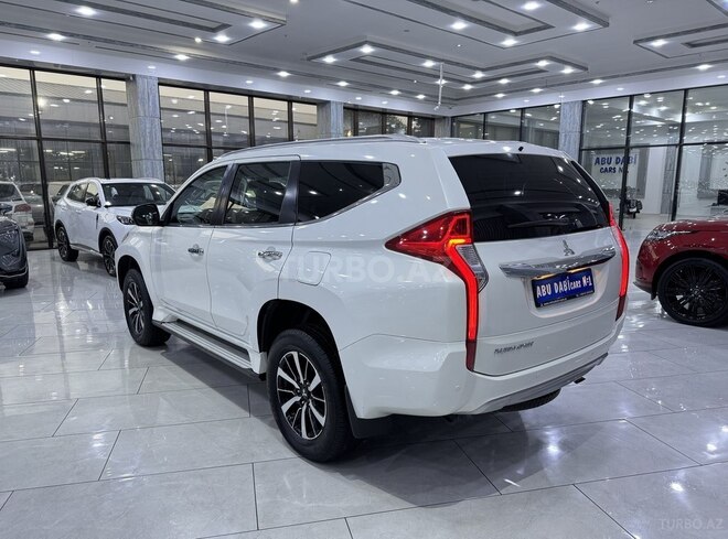 Mitsubishi Pajero Sport-6