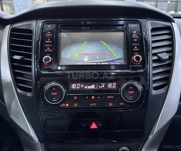 Mitsubishi Pajero Sport-16