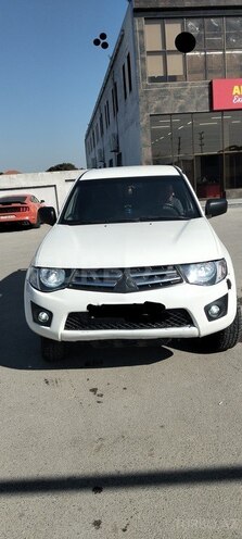 Mitsubishi L200 2010, 380,834 km - 2.5 l - Bakı