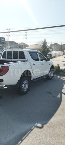 Mitsubishi L200 2010, 380,834 km - 2.5 l - Bakı