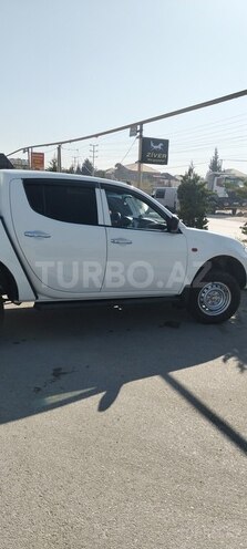 Mitsubishi L200 2010, 380,834 km - 2.5 l - Bakı