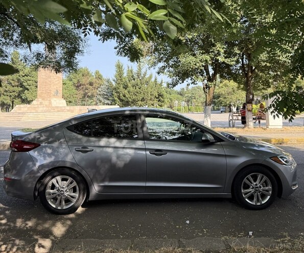 Hyundai Elantra 2016, 138,565 km - 2.0 л - Lənkəran