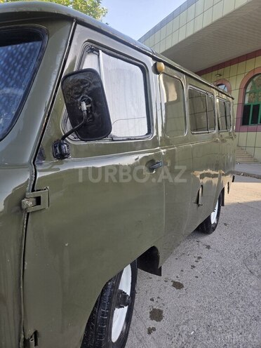 UAZ 452-3