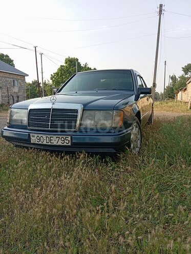 Mercedes E 200 1990, 250,000 km - 2.0 l - Masallı