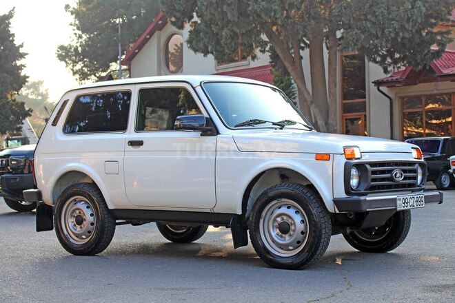 LADA (VAZ) Niva-3