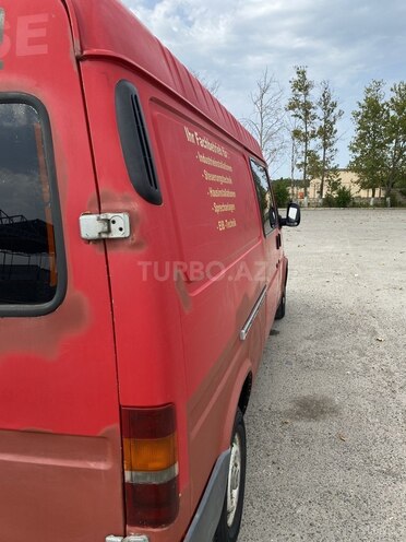 Ford Transit-3