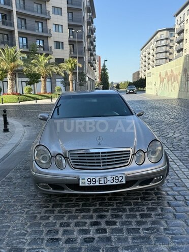 Mercedes E 220 d 2003, 470,050 km - 2.2 l - Bakı