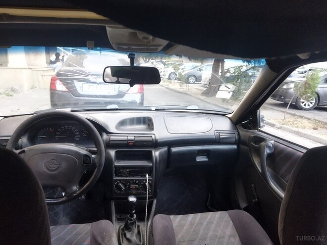 Opel Astra 1997, 355,000 km - 1.8 l - Bakı