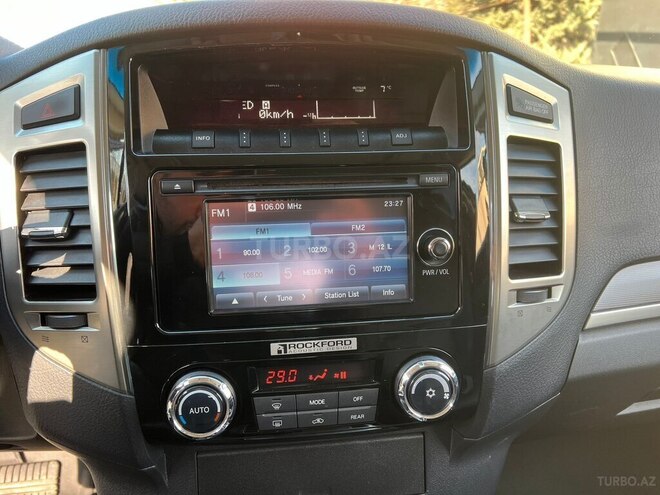 Mitsubishi Pajero 2015, 101,000 km - 3.8 л - Bakı