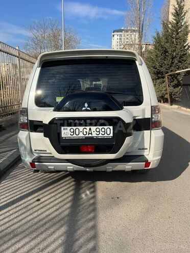 Mitsubishi Pajero 2015, 101,000 km - 3.8 л - Bakı