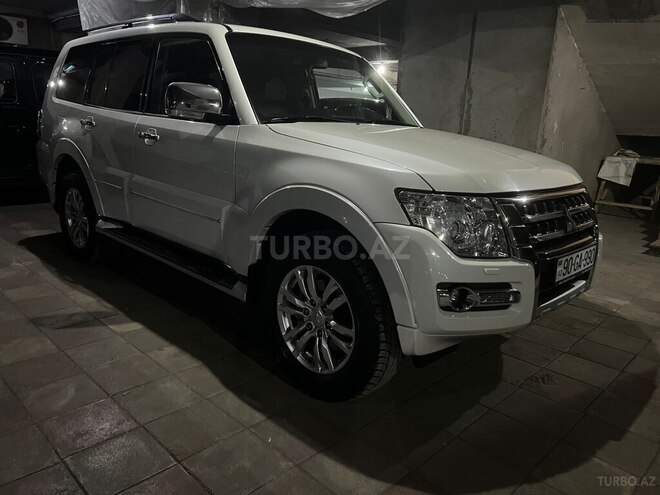 Mitsubishi Pajero 2015, 101,000 km - 3.8 л - Bakı