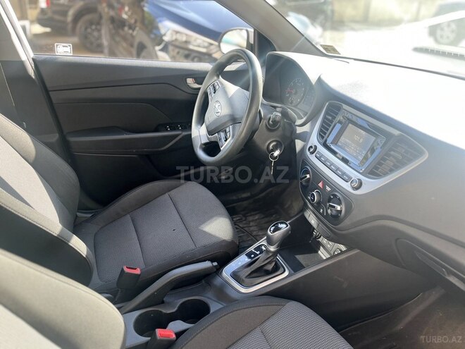 Hyundai Accent 2020, 72,638 km - 1.6 l - Bakı
