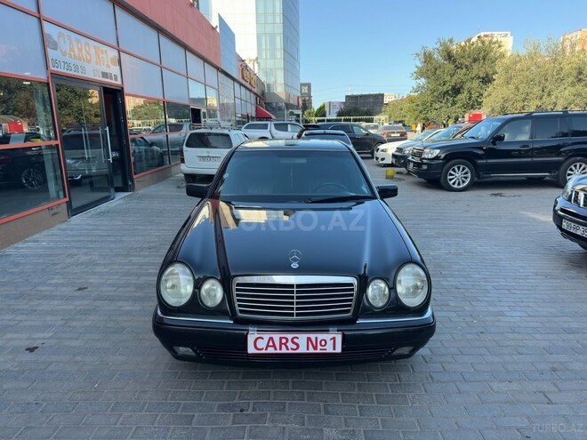 Mercedes E 280-4
