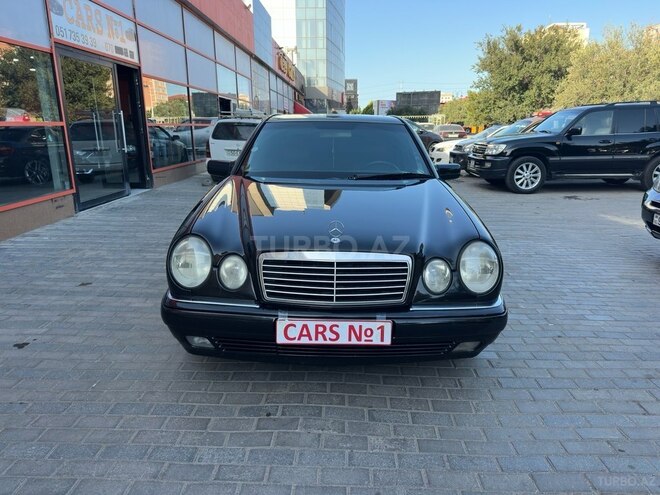 Mercedes E 280-3