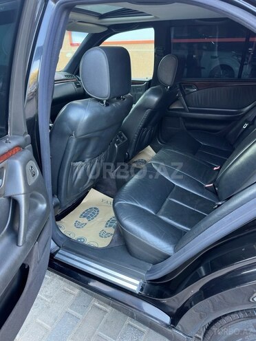 Mercedes E 280-12