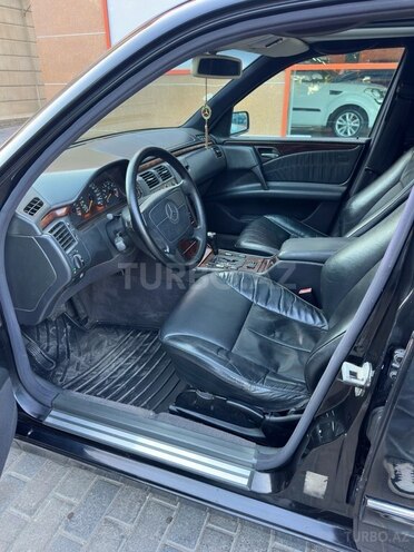 Mercedes E 280-14