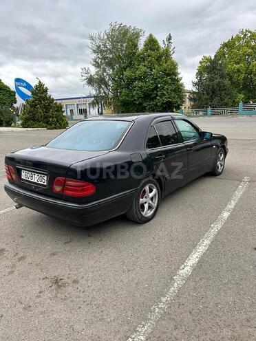 Mercedes E 200 1999, 232,535 km - 2.0 l - Ağstafa