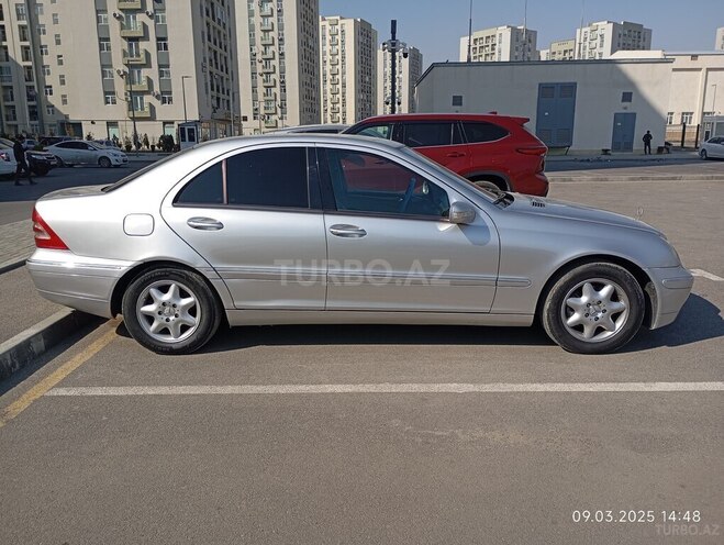 Mercedes C 200 2003, 300,000 km - 2.0 l - Bakı
