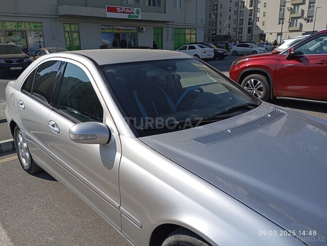 Mercedes C 200 2003, 300,000 km - 2.0 l - Bakı