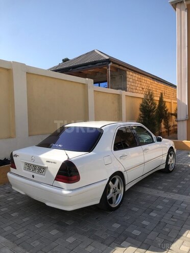 Mercedes C 180 1995, 514,000 km - 1.8 l - Naftalan