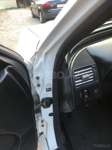 Mercedes C 180 1995, 514,000 km - 1.8 l - Naftalan