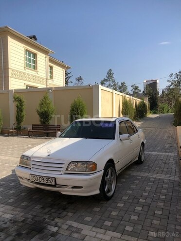 Mercedes C 180 1995, 514,000 km - 1.8 l - Naftalan