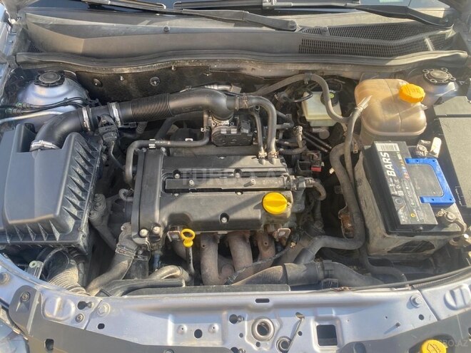 Opel Astra 2009, 330,000 km - 1.4 l - Bakı
