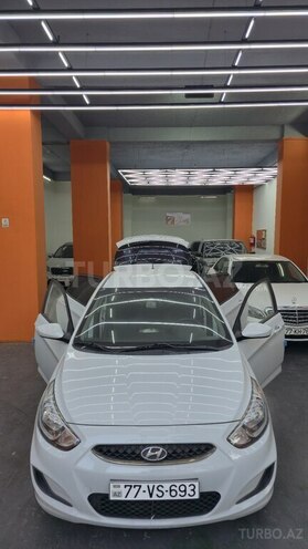 Hyundai Accent-3