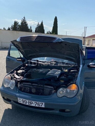 Mercedes C 220 d 2001, 312,000 km - 2.2 л - Bakı