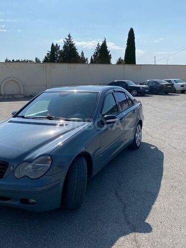 Mercedes C 220 d 2001, 312,000 km - 2.2 л - Bakı