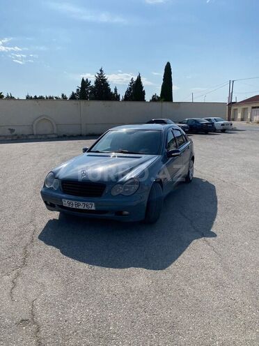 Mercedes C 220 d 2001, 312,000 km - 2.2 л - Bakı
