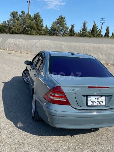 Mercedes C 220 d 2001, 312,000 km - 2.2 л - Bakı