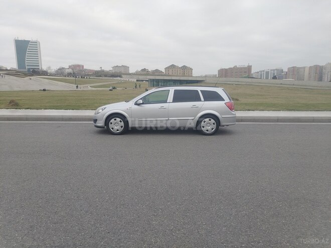 Opel Astra 2006, 260,000 km - 1.4 l - Bakı