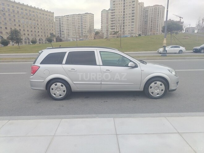 Opel Astra 2006, 260,000 km - 1.4 l - Bakı
