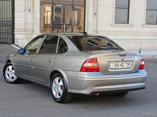 Opel Vectra-10