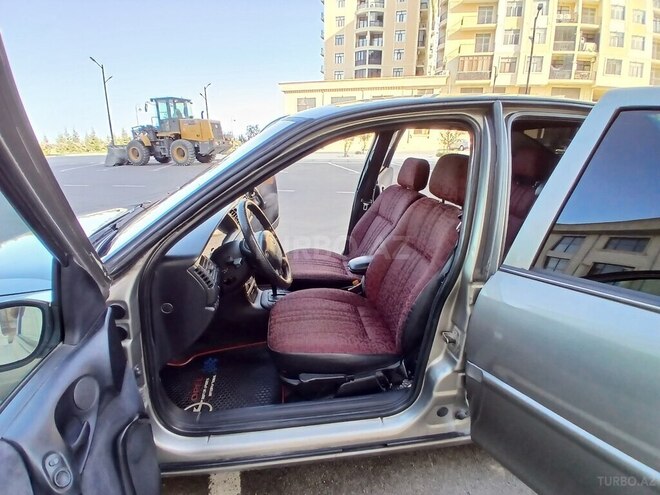 Opel Vectra-16