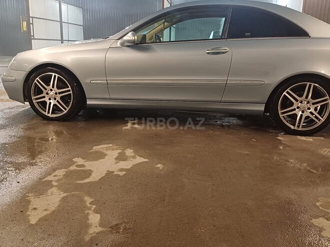 Mercedes CLK 320 2004, 270,000 km - 3.2 l - Bakı