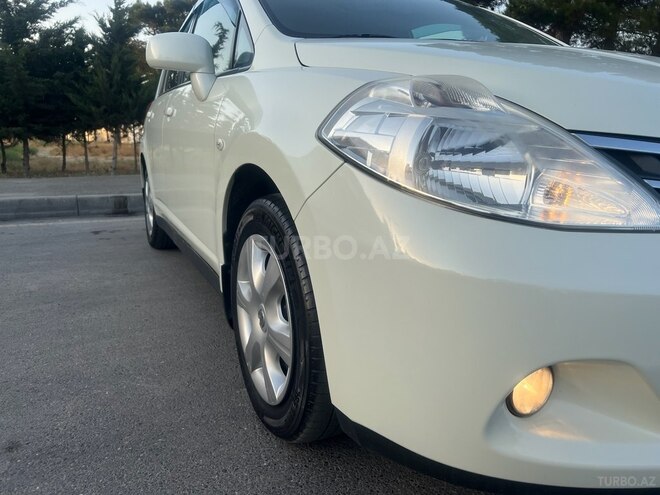 Nissan Tiida-2