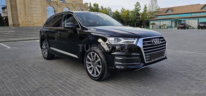 Audi Q7-2