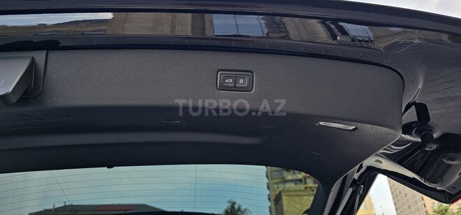 Audi Q7-21
