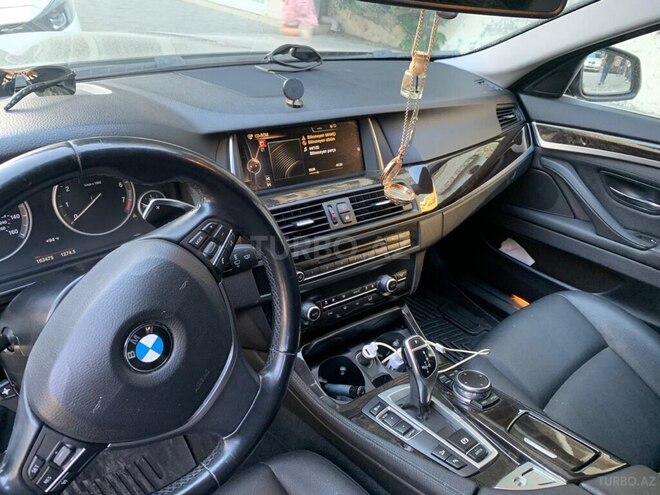 BMW 528-9