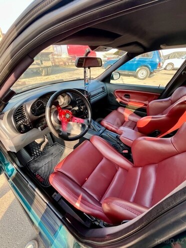 BMW 320 1994, 473,155 km - 2.0 l - Qazax