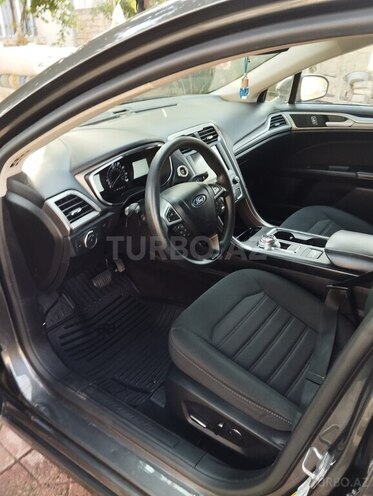Ford Fusion (North America)-13