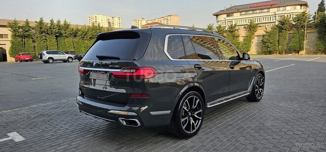 BMW X7-6
