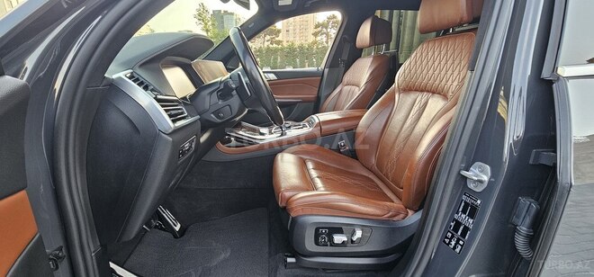 BMW X7-15