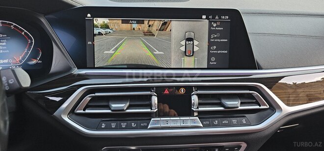 BMW X7-17
